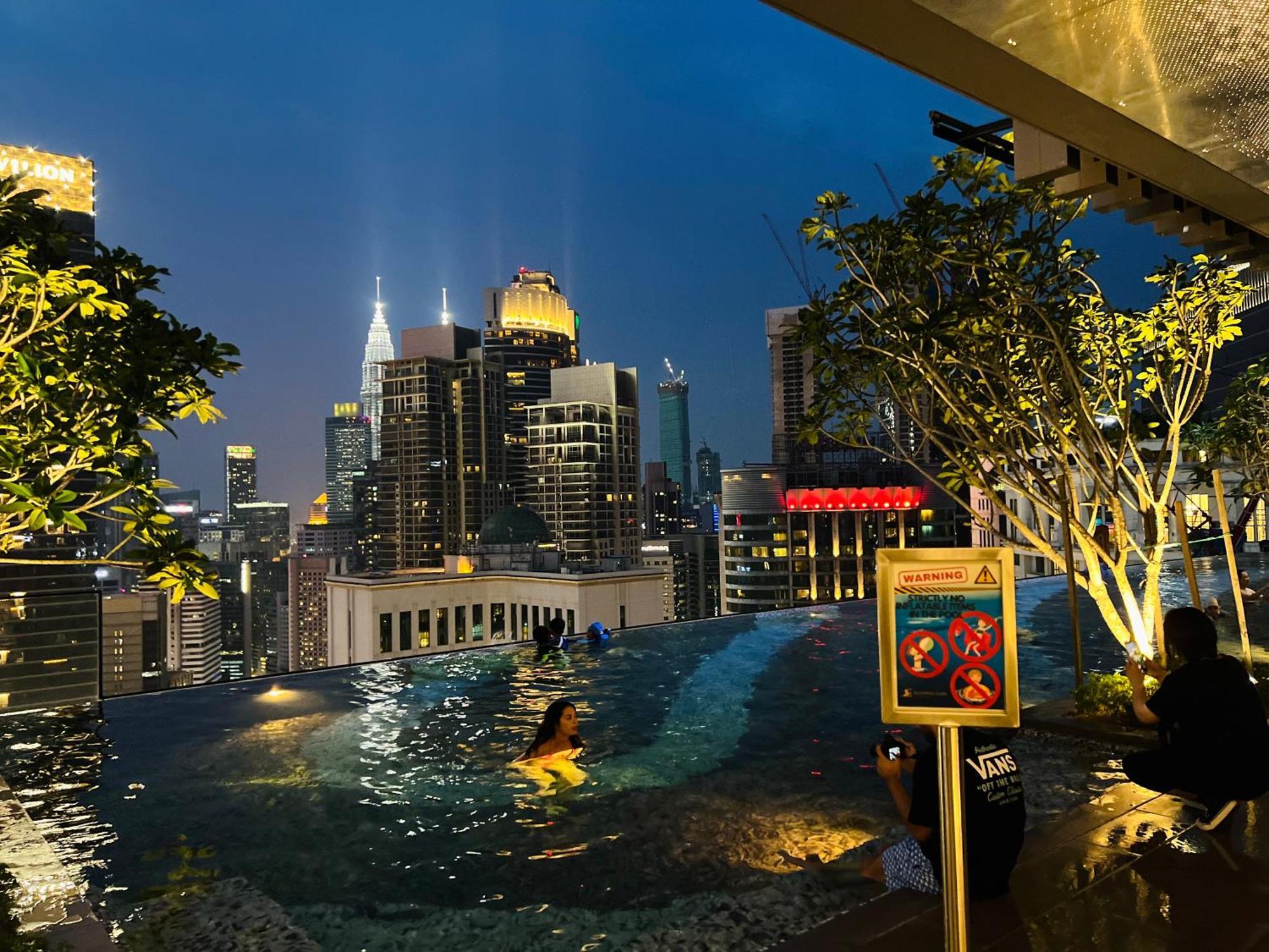 Popular Suites At Axon Residence Klcc Куала-Лумпур Екстер'єр фото