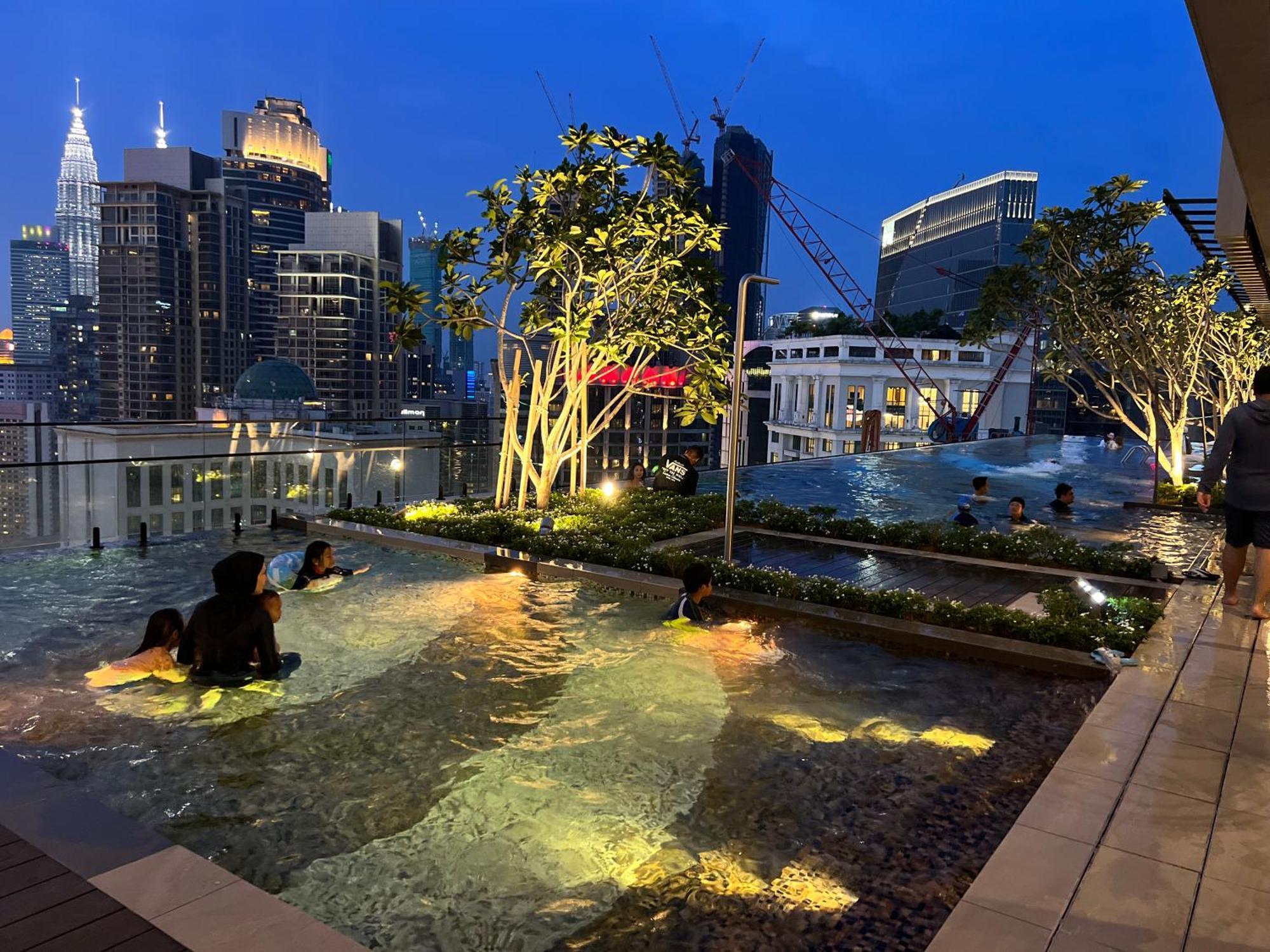 Popular Suites At Axon Residence Klcc Куала-Лумпур Екстер'єр фото